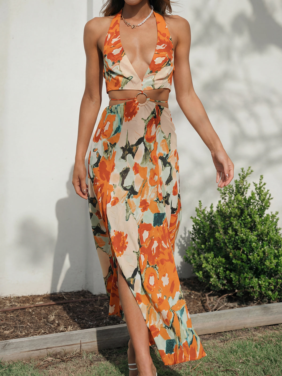 o ring halter dress Vibrant Floral Deep V Tie Back Resort Cutout Midi – isnib Size:XS - Preorder The Botanical Halter Dress Zapaka Women Burgundy A global-title-tag-Meg - Leopard Polka Dot