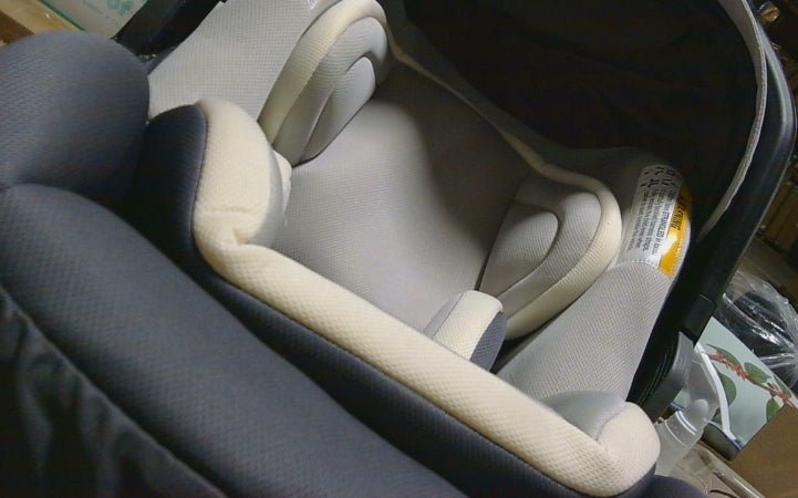 Baby Trend Secure Lift Infant Car Seat (Gray) - Kidsy