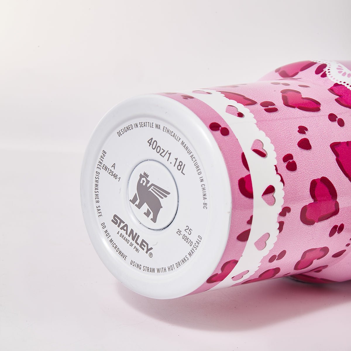 Stanley x Hello Kitty Sweet Hearts Luminous Tumbler - View 7 | Isnib